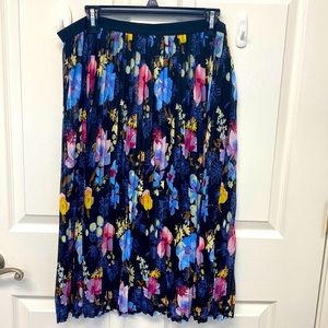 Ava & Viv Navy Floral Pleated A-Line Skirt